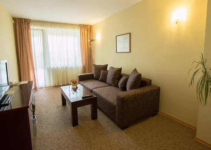 Divesta - Self Check In 3* Warna